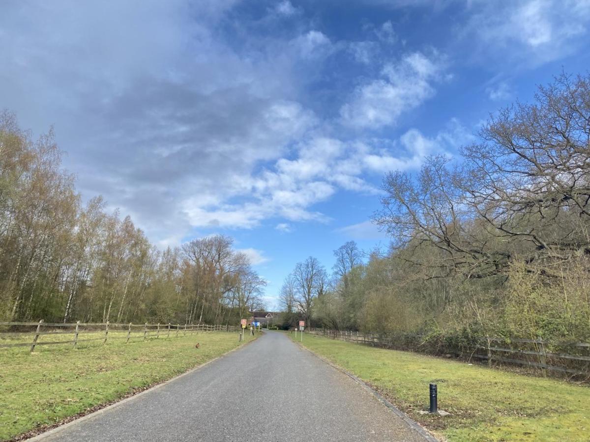 Ibis Budget Stansted Bishops Stortford Birchanger Екстериор снимка